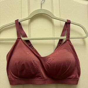 Warners Cloud 9 super soft wireless convertible bra.